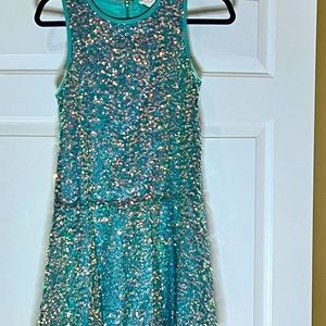 Hannah Banana- Girls size 16 green casual/ formal dress in great condition.